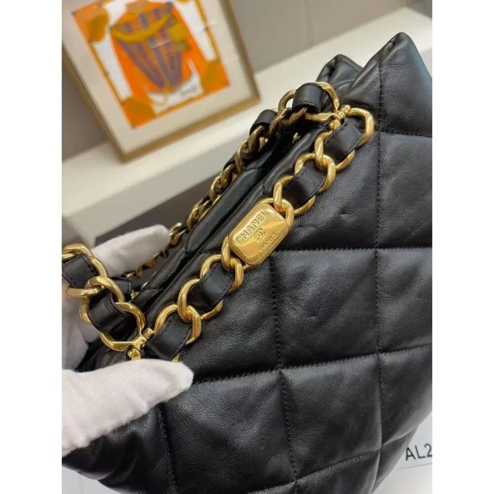 Chanel Women Pre-Loved Bag Very Good Condition